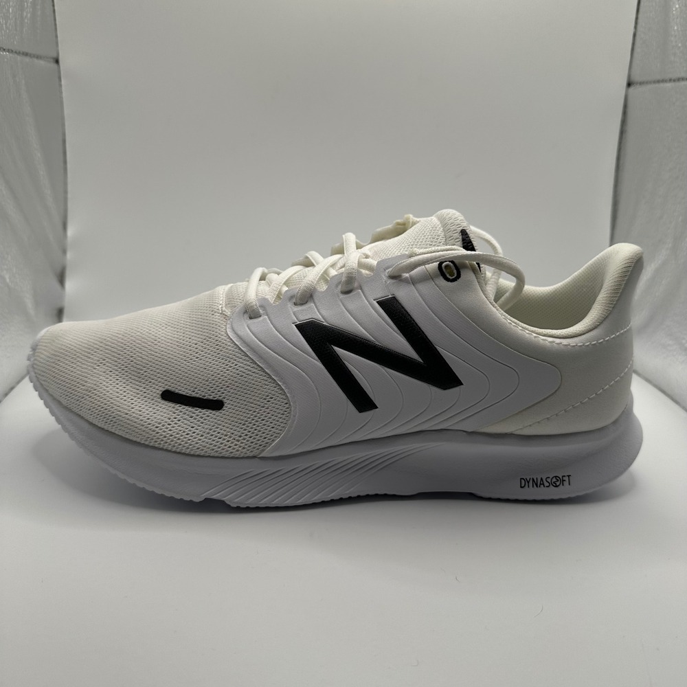 New Balance 068 Running Shoes Mens 9 White New Extra Wide 4E DynaSoft M068CW
